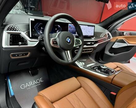 Черный БМВ X7, объемом двигателя 4.4 л и пробегом 1 тыс. км за 185900 $, фото 37 на Automoto.ua
