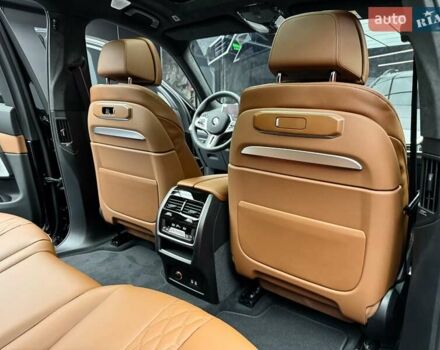Черный БМВ X7, объемом двигателя 4.4 л и пробегом 1 тыс. км за 185900 $, фото 59 на Automoto.ua