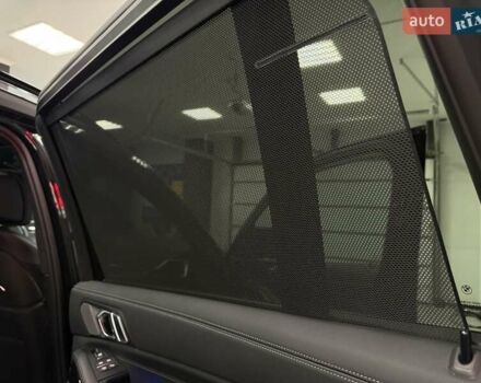 Черный БМВ X7, объемом двигателя 4.39 л и пробегом 9 тыс. км за 178500 $, фото 65 на Automoto.ua