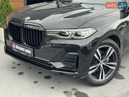 БМВ X7 2019 в Ровно на Automoto.ua Черный БМВ X7, объемом двигателя 3 л и пробегом 120 тыс. км за 55000 $, фото 1 на Automoto.ua