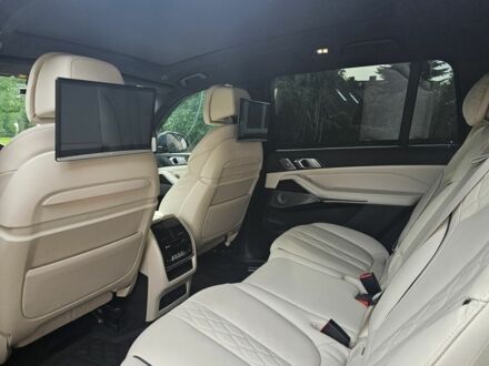 БМВ X7 2020 в Житомире на Automoto.ua Черный БМВ X7, объемом двигателя 3 л и пробегом 87 тыс. км за 92000 $, фото 1 на Automoto.ua