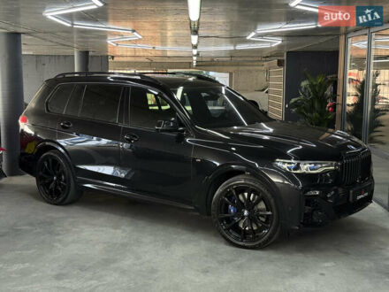 БМВ X7 2020 в Одессе на Automoto.ua Черный БМВ X7, объемом двигателя 2.99 л и пробегом 115 тыс. км за 69900 $, фото 1 на Automoto.ua
