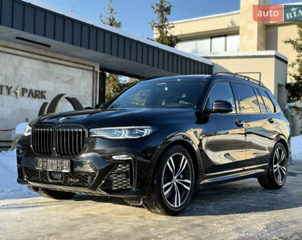 Черный БМВ X7, объемом двигателя 2.99 л и пробегом 70 тыс. км за 84900 $, фото 1 на Automoto.ua