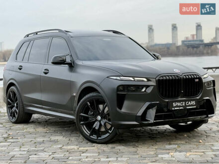 БМВ X7 2022 в Киеве на Automoto.ua Черный БМВ X7, объемом двигателя 4.4 л и пробегом 35 тыс. км за 123000 $, фото 1 на Automoto.ua