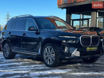 БМВ X7 2022 в Черновцах на Automoto.ua Черный БМВ X7, объемом двигателя 3 л и пробегом 63 тыс. км за 98000 $, фото 1 на Automoto.ua