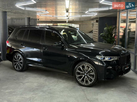БМВ X7 2022 в Одессе на Automoto.ua Черный БМВ X7, объемом двигателя 4.39 л и пробегом 23 тыс. км за 101000 $, фото 1 на Automoto.ua