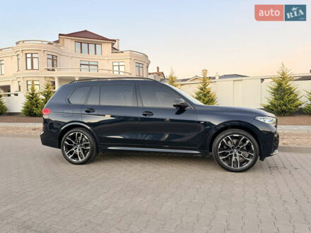 Чорний БМВ X7, об'ємом двигуна 3 л та пробігом 73 тис. км за 89999 $, фото 1 на Automoto.ua