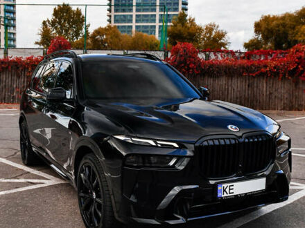 Черный БМВ X7, объемом двигателя 2.99 л и пробегом 105 тыс. км за 110000 $, фото 1 на Automoto.ua