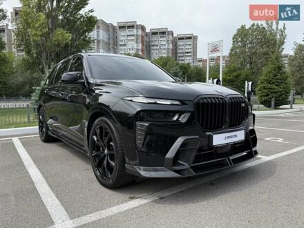 БМВ X7 2023 в Днепре (Днепропетровске) на Automoto.ua Черный БМВ X7, объемом двигателя 4.39 л и пробегом 35 тыс. км за 141000 $, фото 1 на Automoto.ua