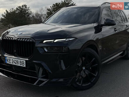 Черный БМВ X7, объемом двигателя 3 л и пробегом 5 тыс. км за 135000 $, фото 1 на Automoto.ua