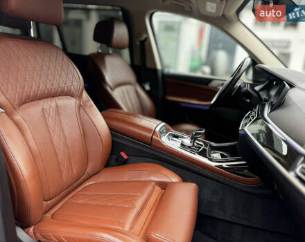 Коричневий БМВ X7, об'ємом двигуна 4.39 л та пробігом 152 тис. км за 59999 $, фото 31 на Automoto.ua