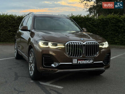 БМВ X7 2019 в Киеве на Automoto.ua Коричневый БМВ X7, объемом двигателя 3 л и пробегом 82 тыс. км за 62999 $, фото 1 на Automoto.ua