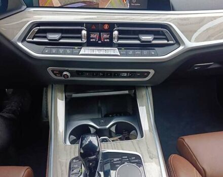 Красный БМВ X7, объемом двигателя 2.99 л и пробегом 50 тыс. км за 93500 $, фото 25 на Automoto.ua