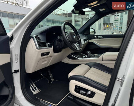 БМВ X7, объемом двигателя 4.39 л и пробегом 53 тыс. км за 87000 $, фото 6 на Automoto.ua