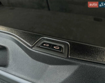 БМВ X7, объемом двигателя 4.39 л и пробегом 52 тыс. км за 85000 $, фото 43 на Automoto.ua