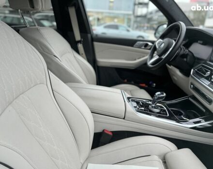 БМВ X7, объемом двигателя 4.4 л и пробегом 5 тыс. км за 122591 $, фото 29 на Automoto.ua