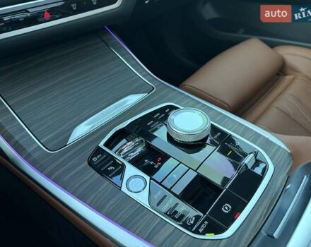 БМВ X7, объемом двигателя 4.39 л и пробегом 12 тыс. км за 127000 $, фото 43 на Automoto.ua