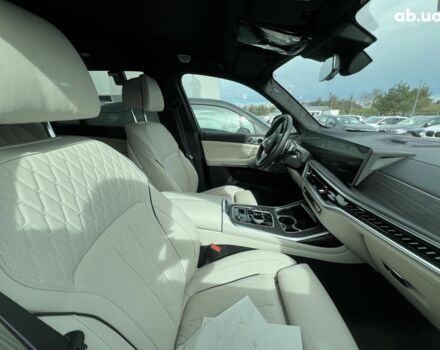 БМВ X7, объемом двигателя 4.4 л и пробегом 5 тыс. км за 151935 $, фото 25 на Automoto.ua