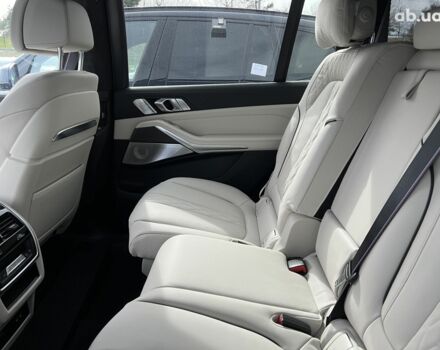 БМВ X7, объемом двигателя 4.4 л и пробегом 5 тыс. км за 151935 $, фото 4 на Automoto.ua