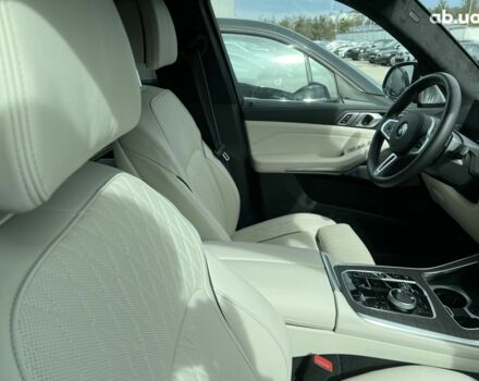 БМВ X7, объемом двигателя 4.4 л и пробегом 5 тыс. км за 151935 $, фото 21 на Automoto.ua