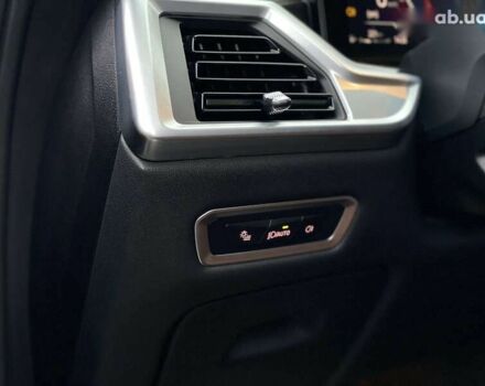 БМВ X7, об'ємом двигуна 3 л та пробігом 50 тис. км за 140990 $, фото 27 на Automoto.ua