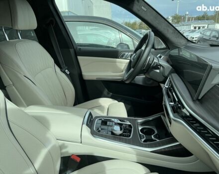 БМВ X7, объемом двигателя 4.4 л и пробегом 5 тыс. км за 151935 $, фото 24 на Automoto.ua