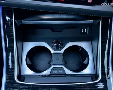 БМВ X7, объемом двигателя 4.4 л и пробегом 77 тыс. км за 128888 $, фото 23 на Automoto.ua