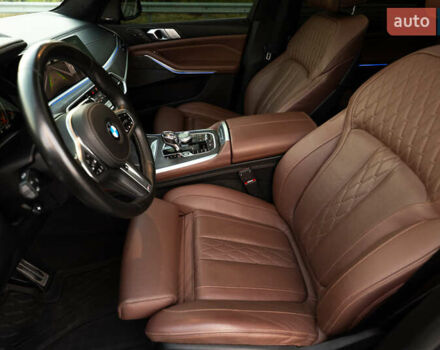 Серый БМВ X7, объемом двигателя 4.4 л и пробегом 78 тыс. км за 67500 $, фото 84 на Automoto.ua