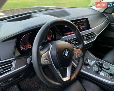 Серый БМВ X7, объемом двигателя 3 л и пробегом 147 тыс. км за 53800 $, фото 22 на Automoto.ua