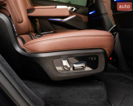 Серый БМВ X7, объемом двигателя 4.4 л и пробегом 78 тыс. км за 67500 $, фото 95 на Automoto.ua