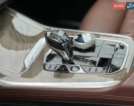 Серый БМВ X7, объемом двигателя 4.39 л и пробегом 128 тыс. км за 63000 $, фото 28 на Automoto.ua