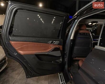 Серый БМВ X7, объемом двигателя 4.39 л и пробегом 53 тыс. км за 63900 $, фото 37 на Automoto.ua