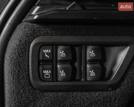 Серый БМВ X7, объемом двигателя 4.39 л и пробегом 53 тыс. км за 63900 $, фото 102 на Automoto.ua