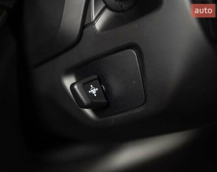 Серый БМВ X7, объемом двигателя 4.39 л и пробегом 53 тыс. км за 63900 $, фото 91 на Automoto.ua