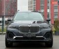 Серый БМВ X7, объемом двигателя 3 л и пробегом 90 тыс. км за 54900 $, фото 3 на Automoto.ua
