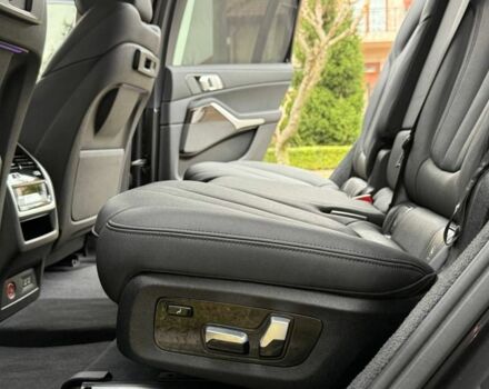 Серый БМВ X7, объемом двигателя 3 л и пробегом 140 тыс. км за 55000 $, фото 7 на Automoto.ua