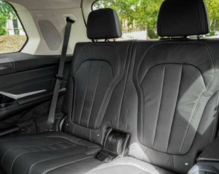 Серый БМВ X7, объемом двигателя 3 л и пробегом 45 тыс. км за 11500 $, фото 9 на Automoto.ua