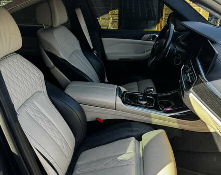 Серый БМВ X7, объемом двигателя 2.99 л и пробегом 126 тыс. км за 81000 $, фото 8 на Automoto.ua