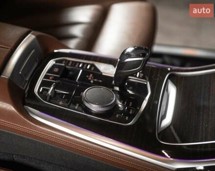 Серый БМВ X7, объемом двигателя 4.39 л и пробегом 53 тыс. км за 63900 $, фото 73 на Automoto.ua