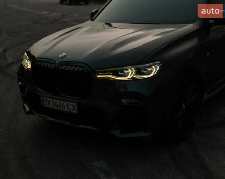 Серый БМВ X7, объемом двигателя 4.4 л и пробегом 78 тыс. км за 67500 $, фото 158 на Automoto.ua