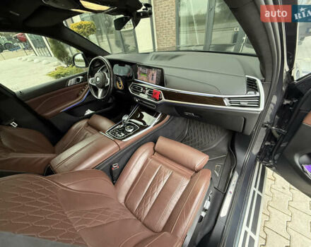 Сірий БМВ X7, об'ємом двигуна 3 л та пробігом 99 тис. км за 76000 $, фото 78 на Automoto.ua