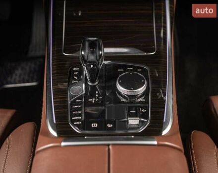 Серый БМВ X7, объемом двигателя 4.39 л и пробегом 53 тыс. км за 63900 $, фото 53 на Automoto.ua