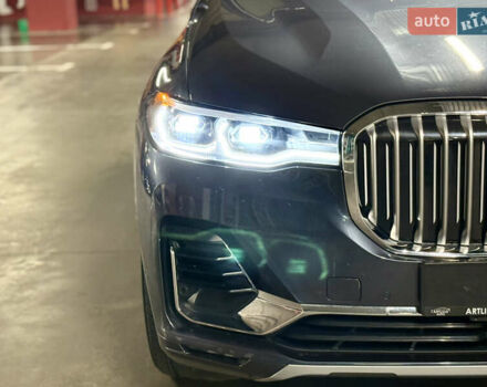Серый БМВ X7, объемом двигателя 3 л и пробегом 65 тыс. км за 68900 $, фото 9 на Automoto.ua
