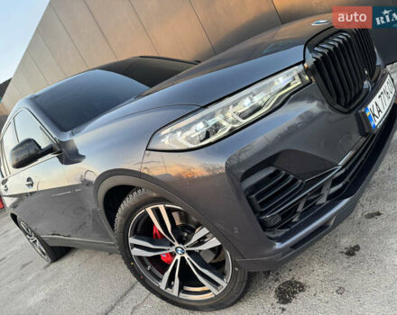 Серый БМВ X7, объемом двигателя 2.99 л и пробегом 140 тыс. км за 64500 $, фото 3 на Automoto.ua