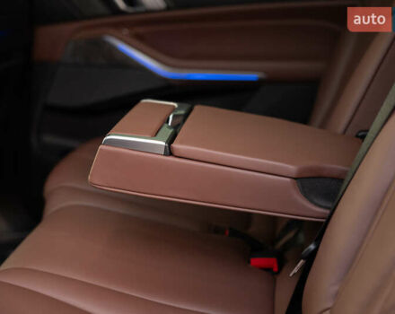 Серый БМВ X7, объемом двигателя 4.4 л и пробегом 78 тыс. км за 67500 $, фото 115 на Automoto.ua