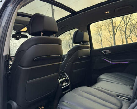 Серый БМВ X7, объемом двигателя 2.99 л и пробегом 140 тыс. км за 64500 $, фото 59 на Automoto.ua