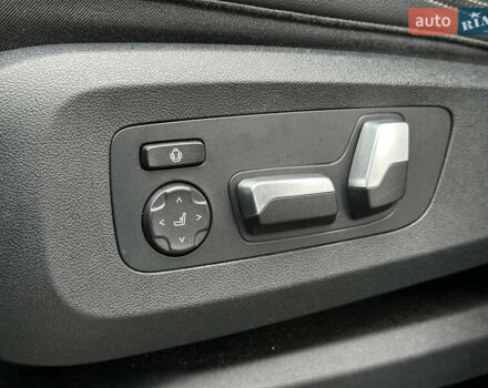 Серый БМВ X7, объемом двигателя 3 л и пробегом 90 тыс. км за 54900 $, фото 39 на Automoto.ua