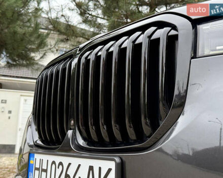Серый БМВ X7, объемом двигателя 3 л и пробегом 148 тыс. км за 55000 $, фото 25 на Automoto.ua