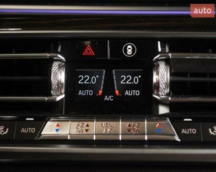 Серый БМВ X7, объемом двигателя 4.39 л и пробегом 53 тыс. км за 63900 $, фото 57 на Automoto.ua