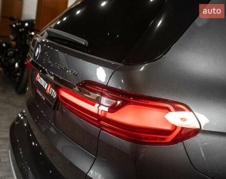 Серый БМВ X7, объемом двигателя 4.39 л и пробегом 53 тыс. км за 63900 $, фото 80 на Automoto.ua